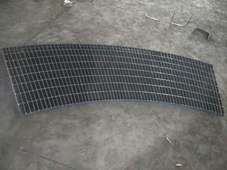 您知道發電廠冷卻塔煙囪格柵板鋼結構平臺鋼格板的規格嗎？