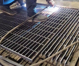 鋼格柵多錢(qián)一平方 鋼格柵多錢(qián)一平方